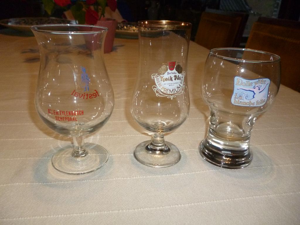 bierglazen, Verzamelen, Glas en Drinkglazen, Zo goed als nieuw, Bierglas, Ophalen