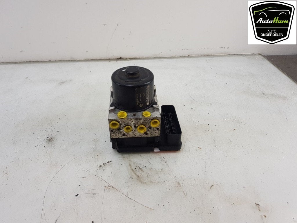 ABS POMP Volkswagen Transporter T5 (01-2003/08-2015), Gebruikt, Volkswagen