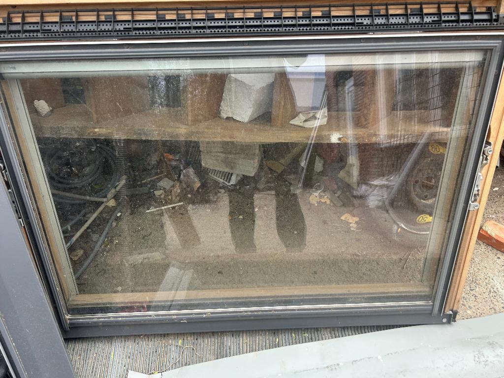 Velux dakraam, Ophalen, Gebruikt, 80 tot 120 cm, Dubbelglas