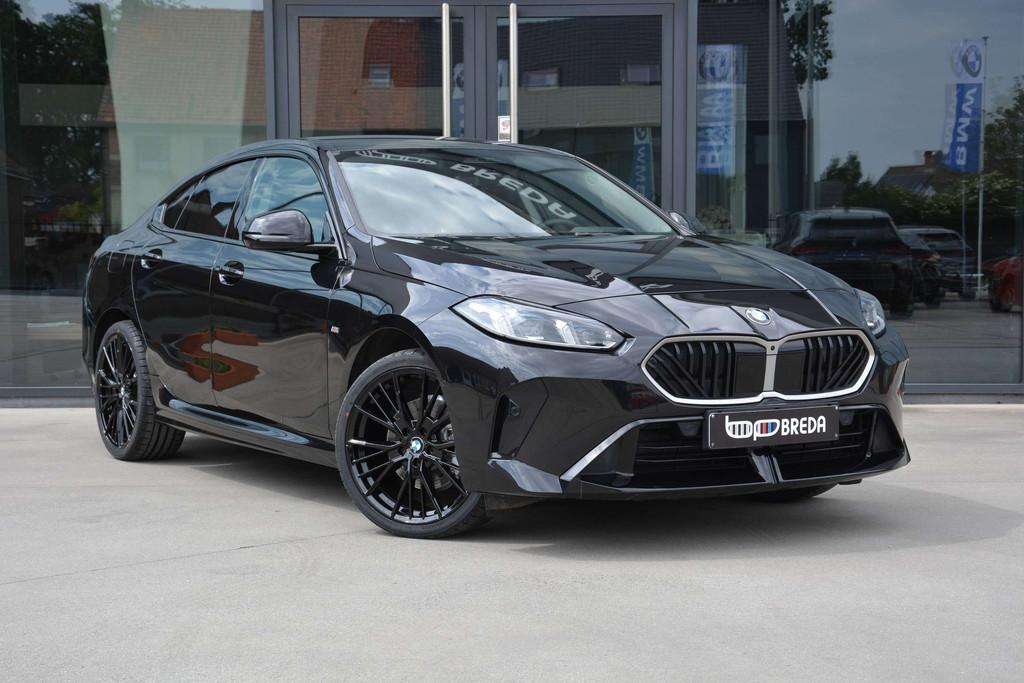 BMW 2 Serie 220 I Gran Coupé M-Sport/HUD/ACC/360 cam/Memory, Auto's, BMW, Gebruikt, Zwart, 4 cilinders, Zwart