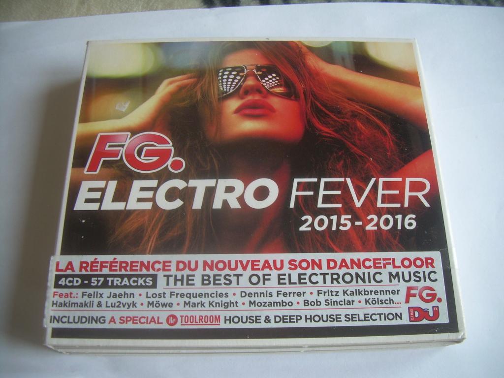 COFFRET 4 CD - ELECTRO FEVER, CD & DVD, CD | Dance & House, Enlèvement ou Envoi, Comme neuf, Techno ou Trance, Coffret