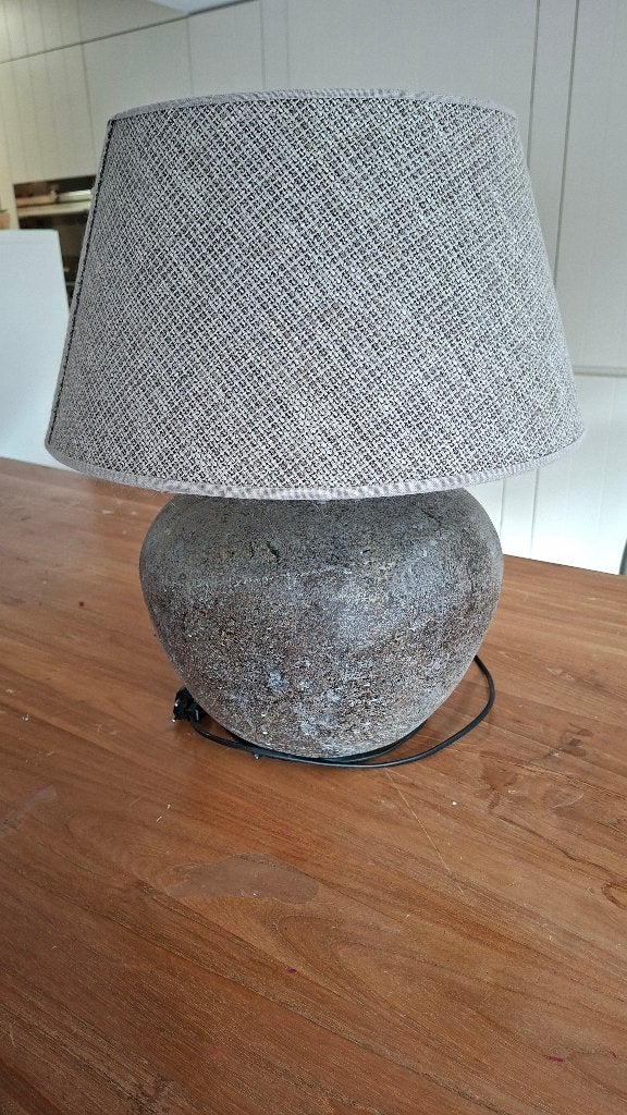 Grijze sfeervolle kruiklamp/tafellamp, Huis en Inrichting, Ophalen, E27 (groot), Overige kleuren, Steen/keramiek