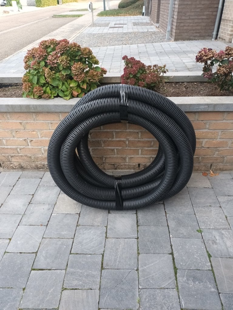 Te koop zwarte PE-afvoer 80 mm x 15 m. NEGEN, Ophalen, 6 meter of meer, 60 tot 80 mm, Nieuw