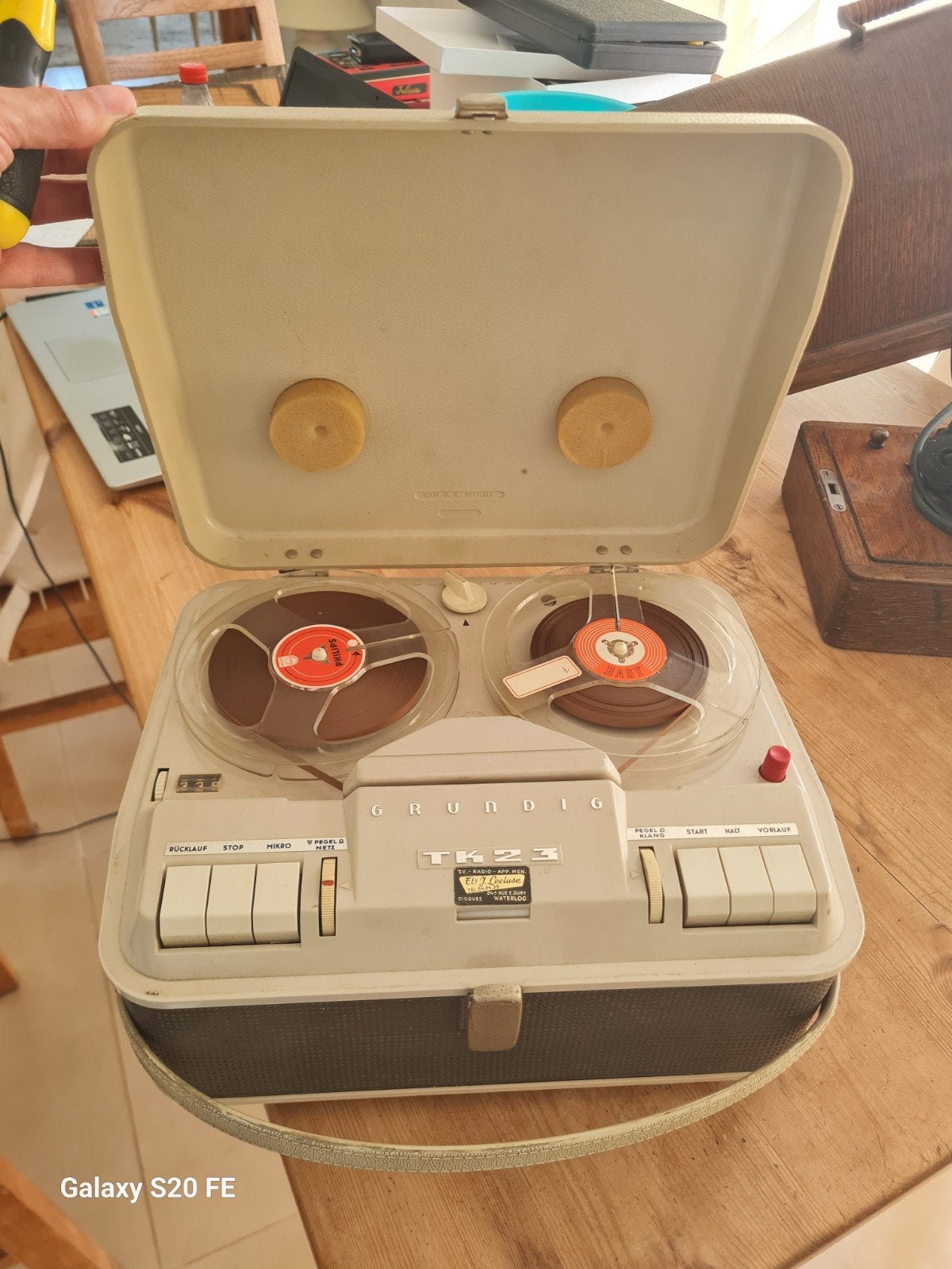 Enregistreur à bandes Grundig TK23, Enlèvement