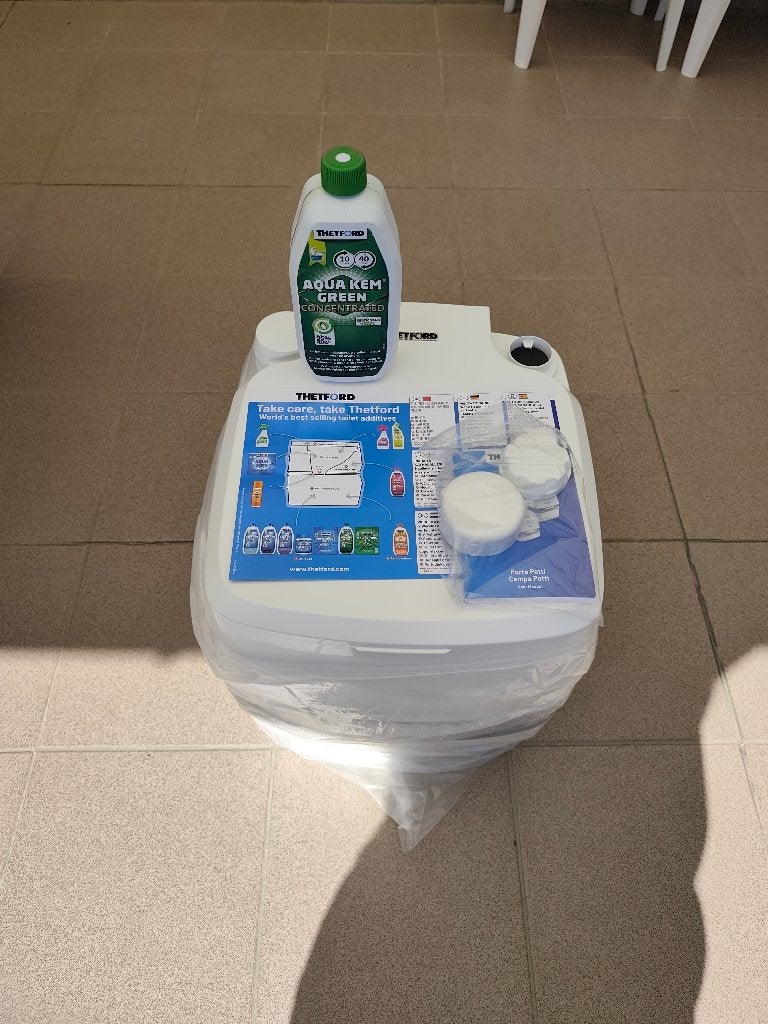 Camping WC te koop 1x gebruikt, Vakantie, Tv