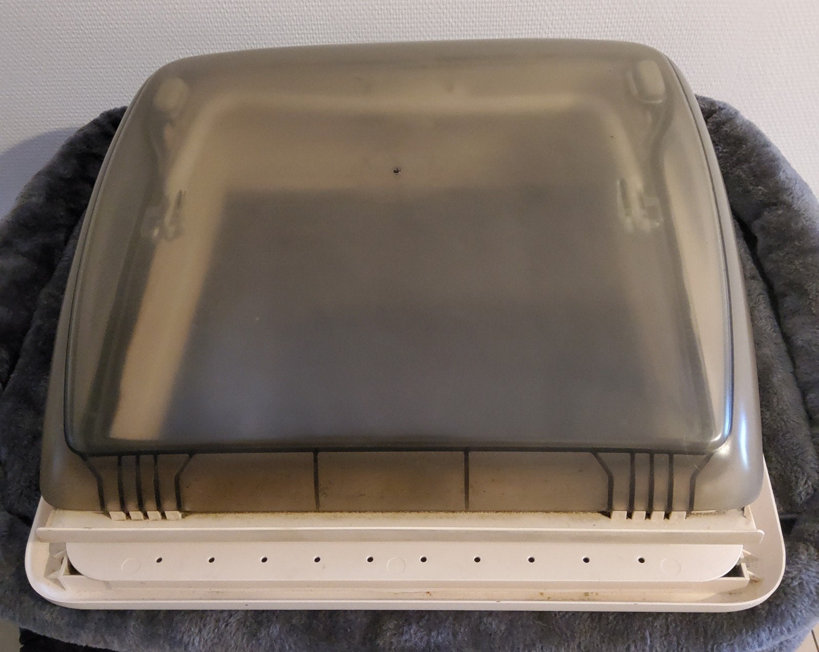 Dometic Heki 40x40 dakraam dakraam voor campers, Caravans en Kamperen, Ophalen