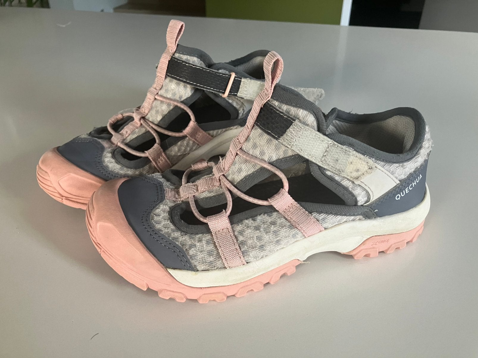 Sandalen kinderen maat 32-33, Sports & Fitness, Course, Jogging & Athlétisme, Enlèvement, Comme neuf