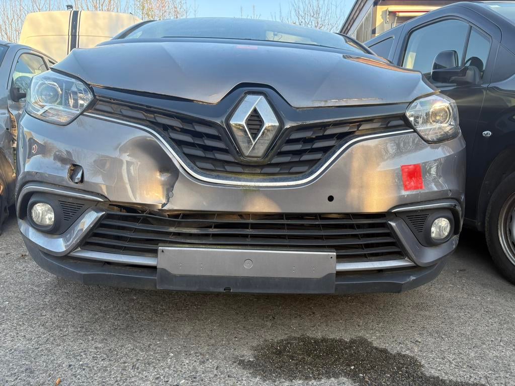 VOORBUMPER RENAULT SCENIC lV 2020, Ophalen, Gebruikt, Bumper, Renault