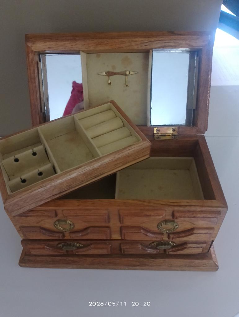Boîte à bijoux ancienne en bois, Enlèvement ou Envoi