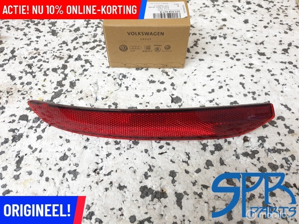 GOLF 6 PLUS Reflector BUMPER LINKS linksachter 5M0945105C, Gebruikt, Volkswagen, Ophalen of Verzenden, Volkswagen