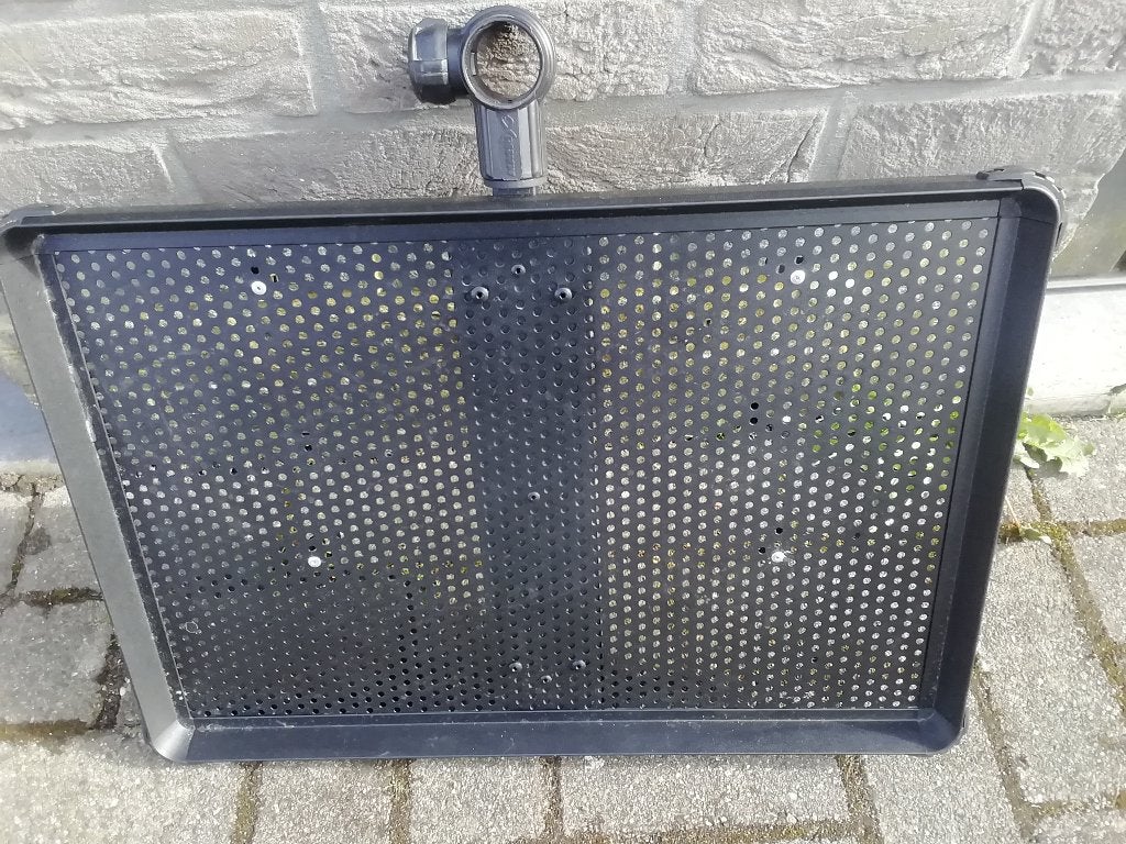 Aastafel, Ophalen, Zo goed als nieuw