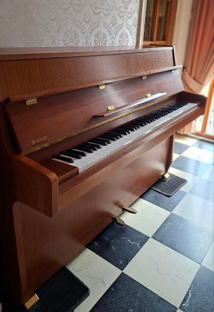 Akoestische buffetpiano (Maeari) in zeer goede staat, Enlèvement
