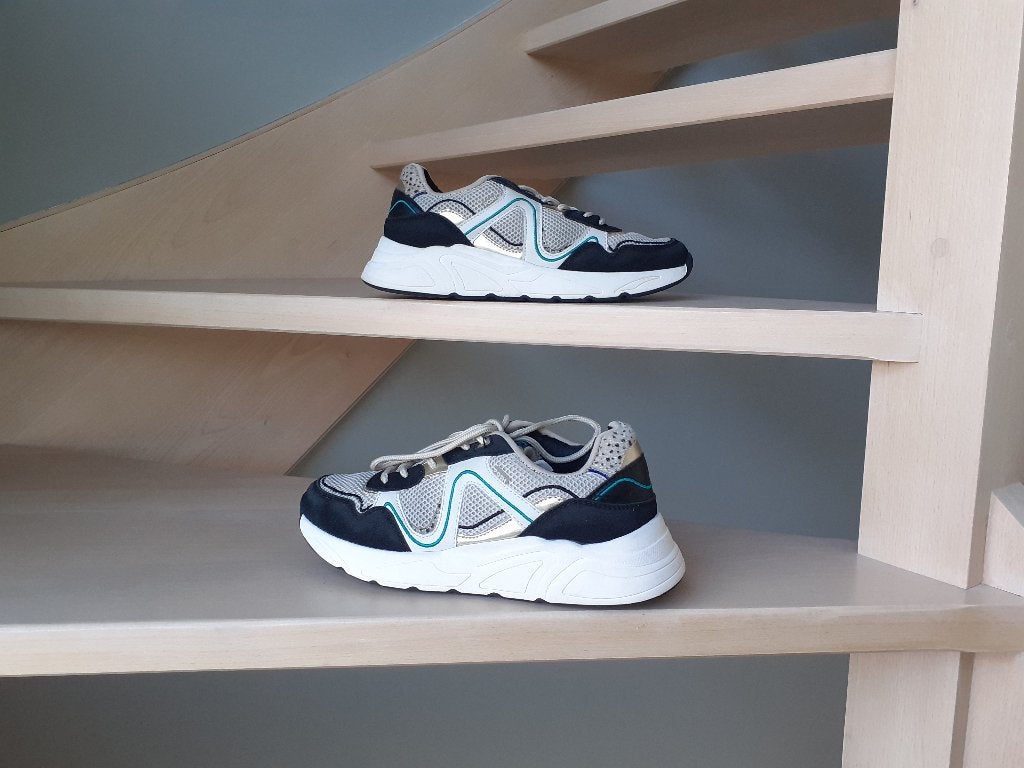 Posh by Poelman sneakers - maat 38, Kleding | Dames, Beige, Ophalen of Verzenden, Zo goed als nieuw, Sneakers