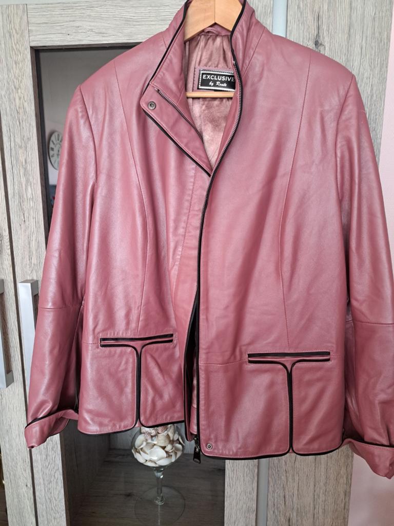 Nieuwe lederen Dames jas, nooit gedragen  maat XL, Kleding | Dames, Ophalen, Maat 46/48 (XL) of groter