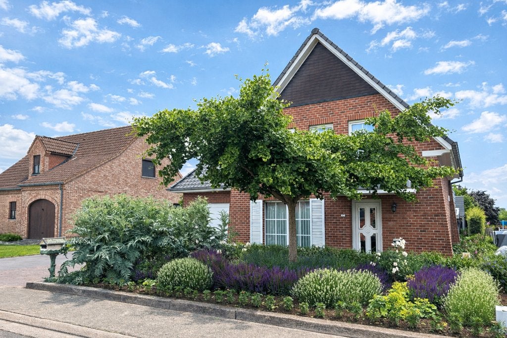 Instapklare open bebouwing met tuin in Wambeek, Immo, Huizen en Appartementen te koop, 1000 tot 1500 m², Wambeek, Vrijstaande woning