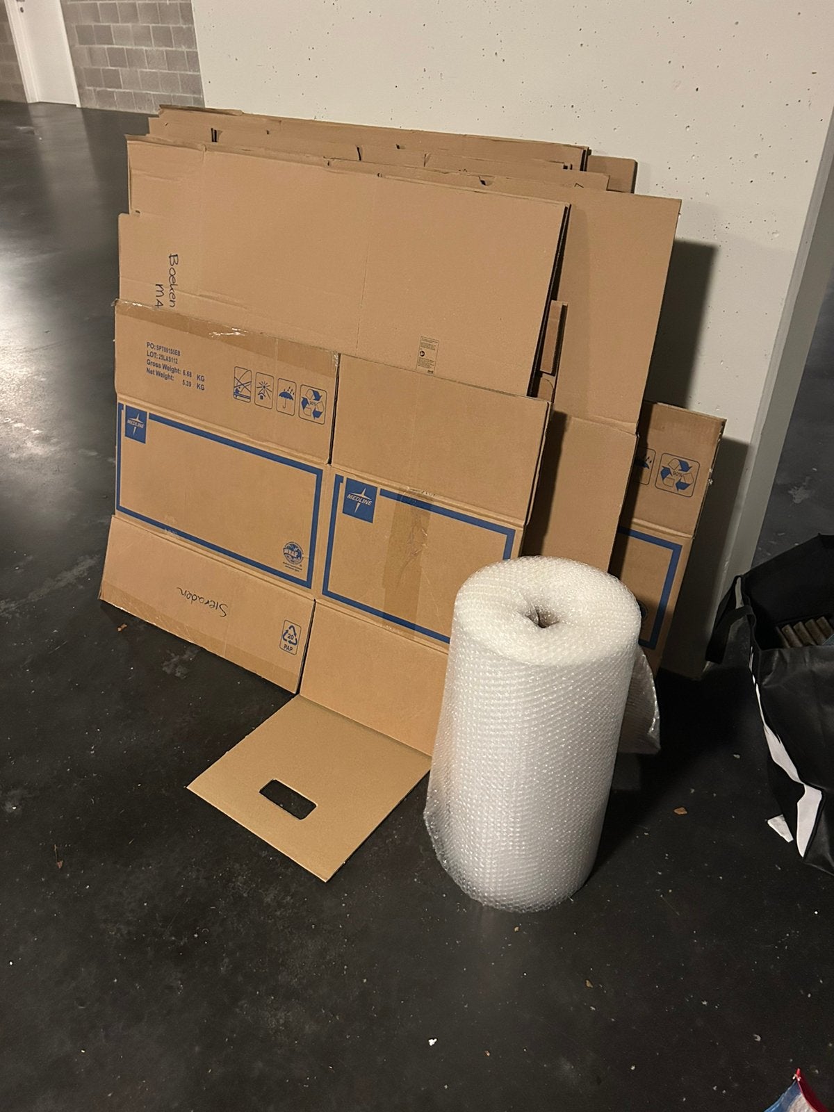 Verhuisdozen S/M/L - 20 stk plus noppenfolie, Ophalen, Zo goed als nieuw, Doos, Opvouwbaar