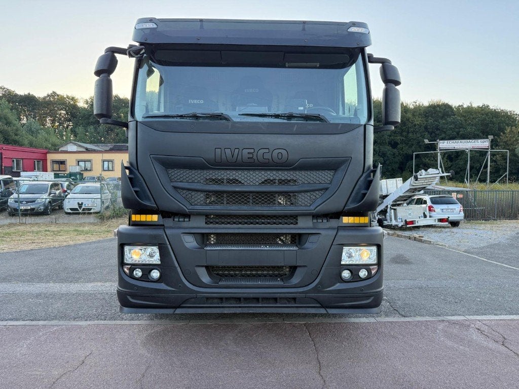 IVECO STRALIS -Nouvelle plateforme de chargement/6.60m/Klima, Autos, Achat, Euro 6, Entreprise, Entretenue par le concessionnaire