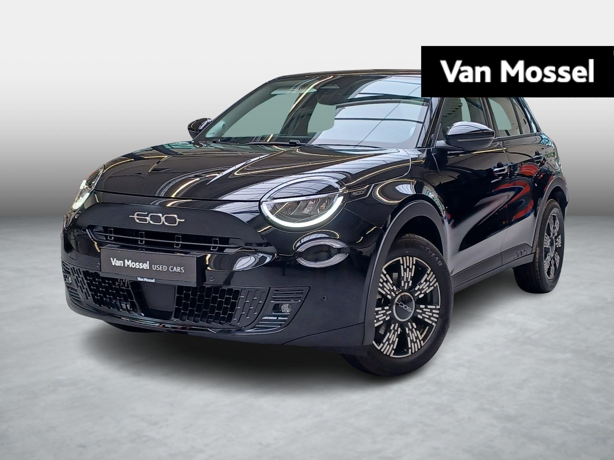 Fiat 600 1.2 Hybrid 145cv DCT Icon (automatique), Autos, Fiat, 145 ch, Achat, 1280 kg, Entreprise