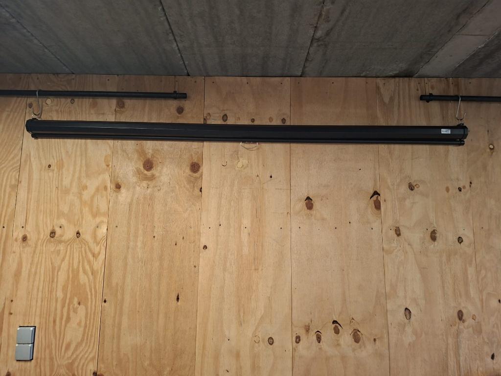 NIEUW manueel projectiecherm 100" (4:3), TV, Hi-fi & Vidéo, Écrans de projection, Manuel, Enlèvement