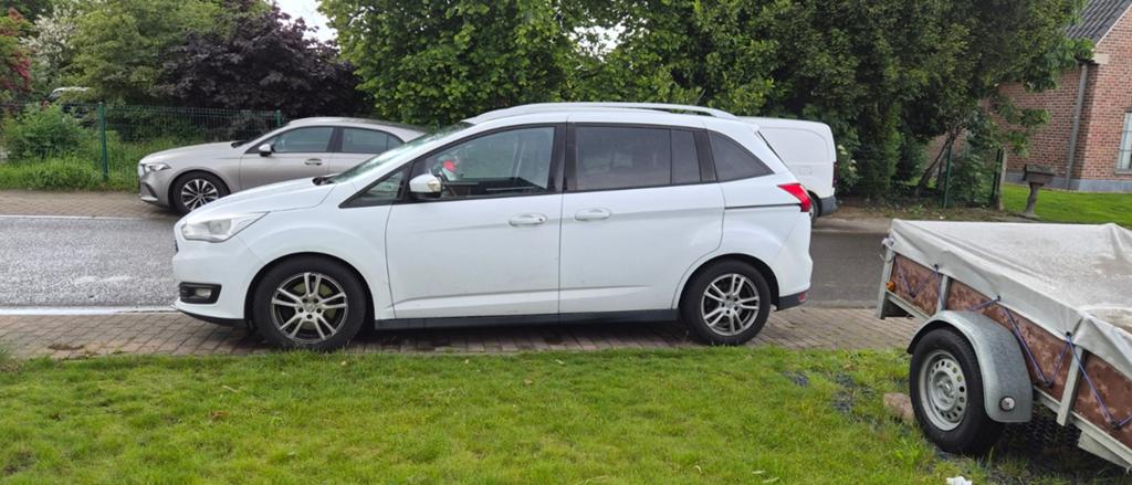 Vouteure ford blanc,possebel pour tirée un remorque, Auto's, Particulier, Te koop, Trekhaak
