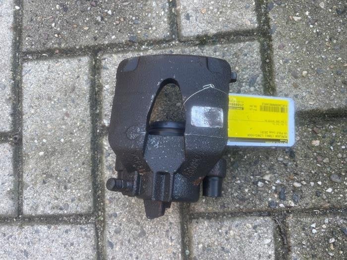 Etrier de frein (pince) avant gauche d'un Volkswagen Polo, Volkswagen, -, 3 mois de garantie, Utilisé