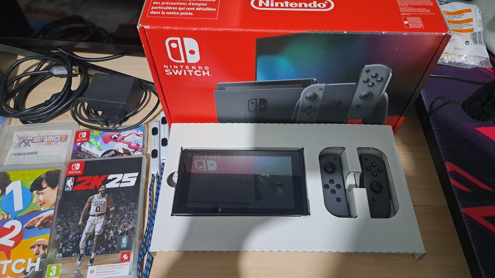 Nintendo switch compleet in doos met games als nieuw, Games en Spelcomputers, Ophalen of Verzenden, Zo goed als nieuw, Met games