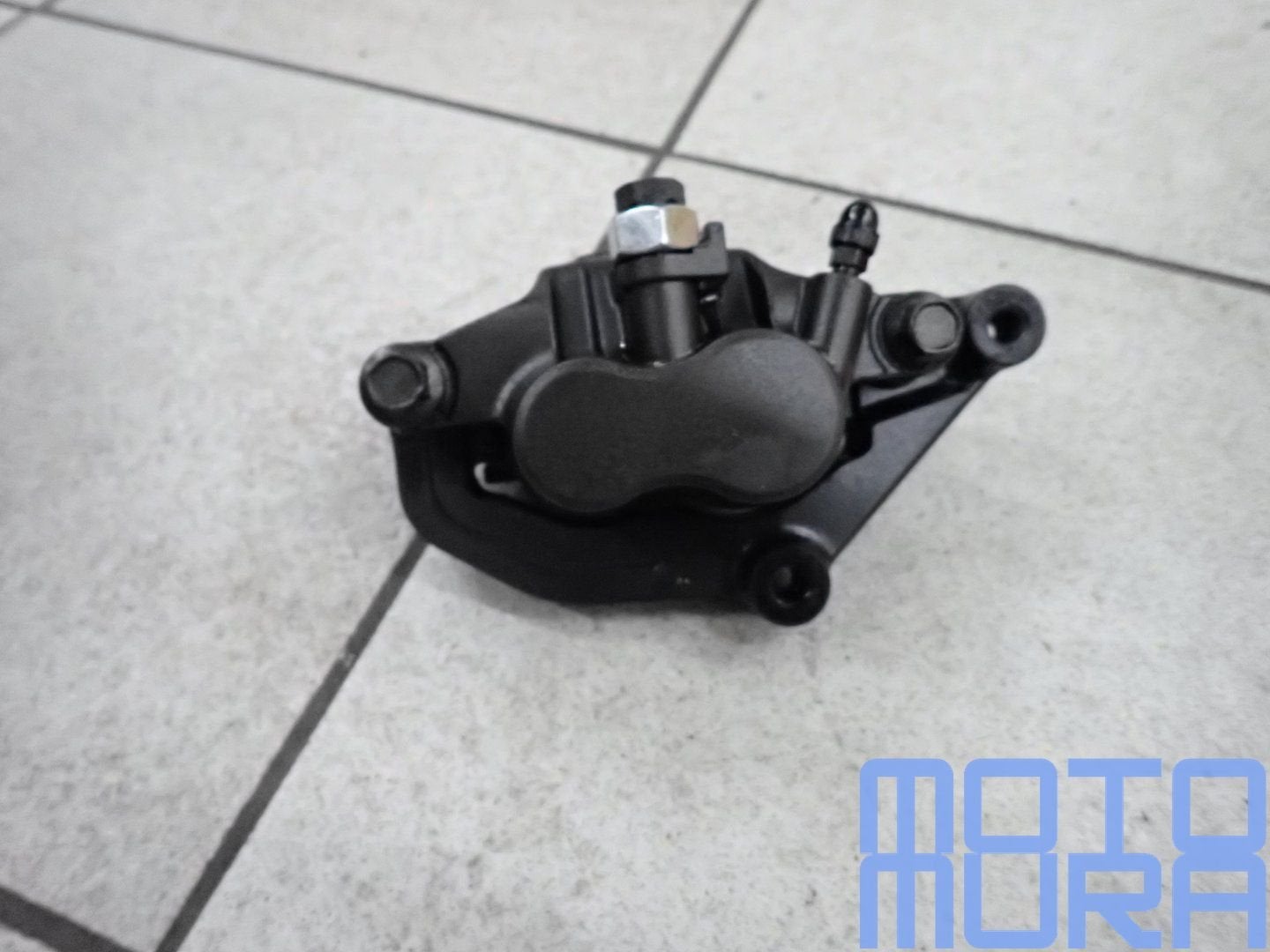 Voorremklauw rechts Yamaha MT03 2006 - 2013 MT 03 MT-03 rech, Motos, -, Utilisé, -, -