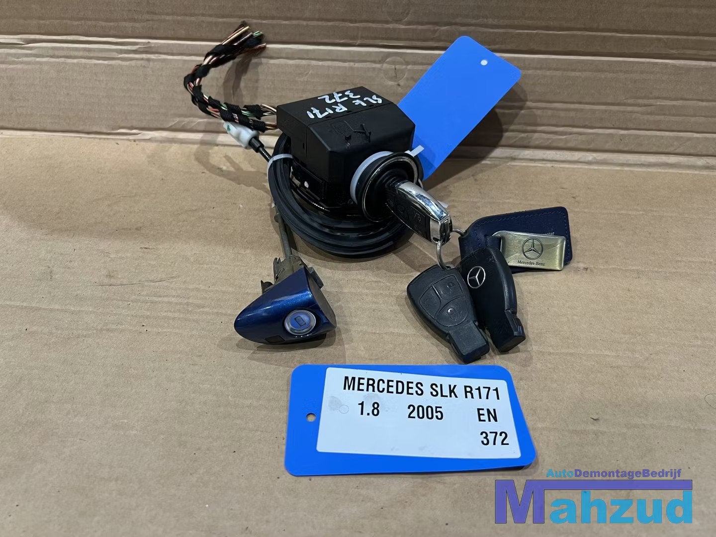 MERCEDES SLK R171 Contactslot set 2005-2011, Gebruikt, Mercedes-Benz AG, Mercedes-Benz, Mercedesstrasse 120
70372  Stuttgart, DE