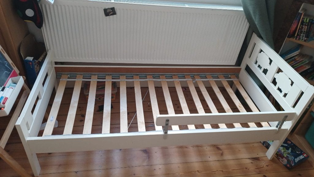 lit enfant ikea & matelas, Sommier à lattes, 70 à 85 cm, Comme neuf, Enlèvement