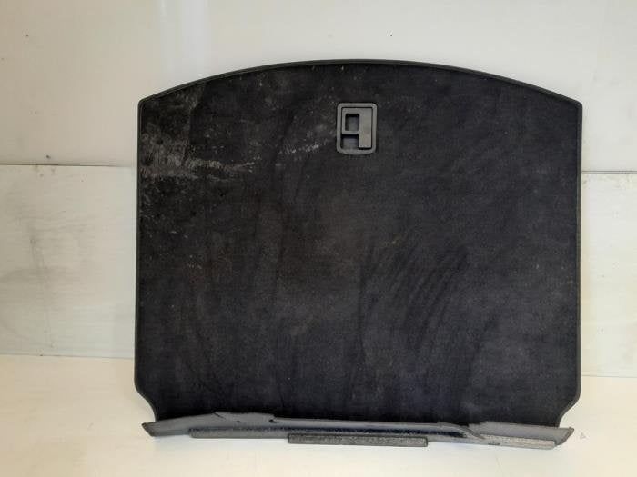 Coffre tapis d'un Audi A8, -, 3 mois de garantie, Audi, Utilisé