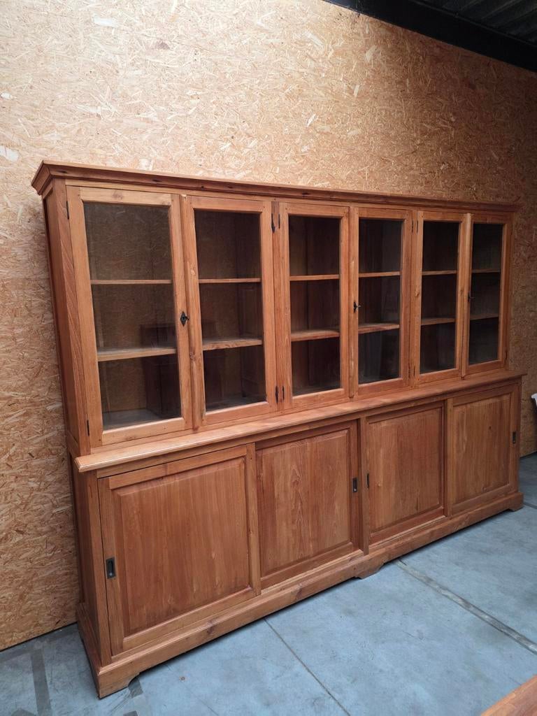 Prachtige grote massief teakhouten kast.+-3m.(2 beschikbaar), Ophalen