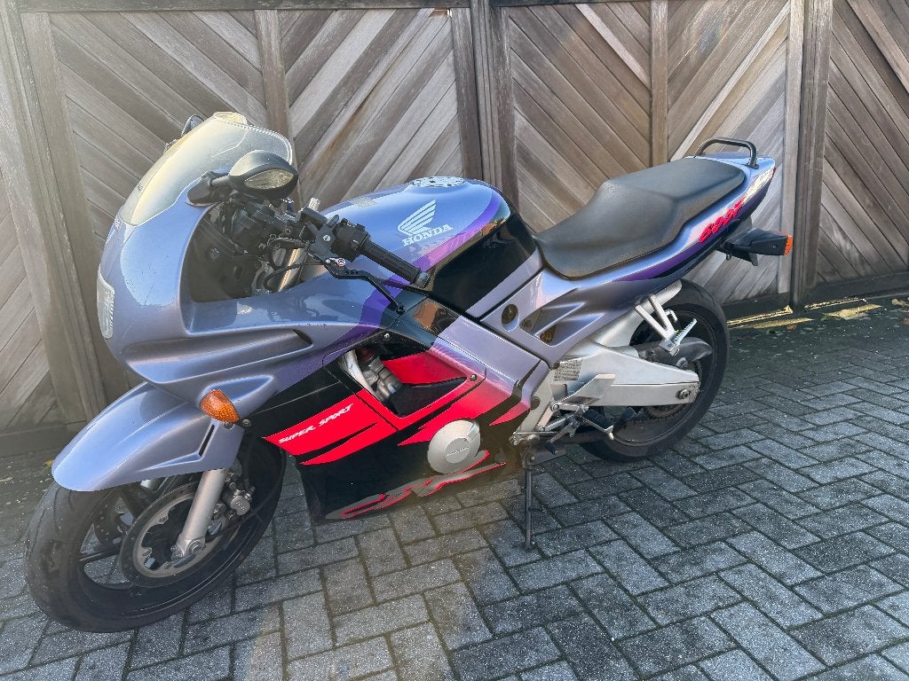 Honda CBR 600F LOOPT TOP, Motos, 600 cm³, Occasion, 4 cylindres, 12 à 35 kW