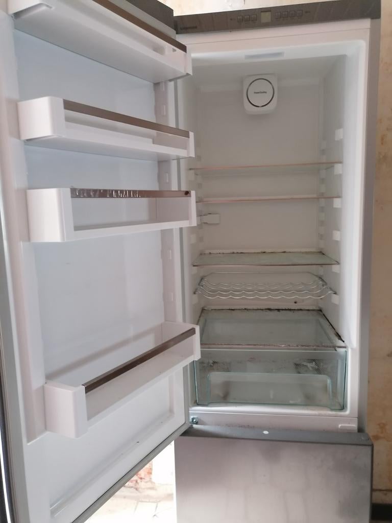 LIEBHERR koelkast + diepvries (nieuwe prijs), Elektronische apparatuur, Koelkasten en IJskasten, Ophalen, Gebruikt, 200 liter of meer