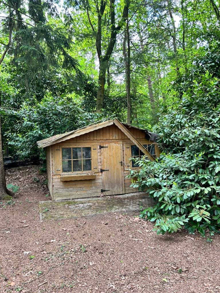 Tuinhuis +- 4x4m gratis op te halen, Ophalen, Gebruikt, Tuinhuis, 2 ramen