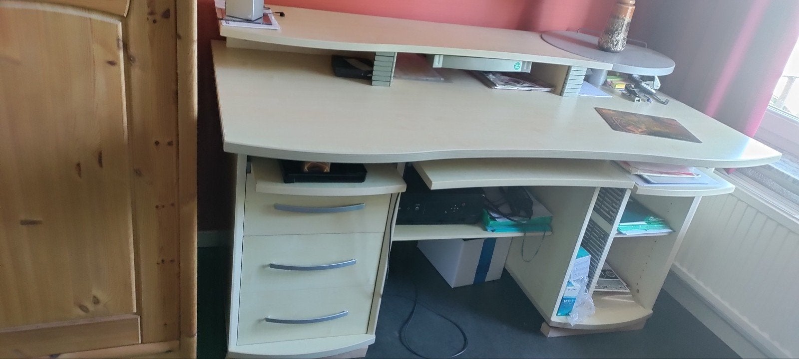 Luxe bureau van Morres meubels, Huis en Inrichting, Bureaus, Ophalen