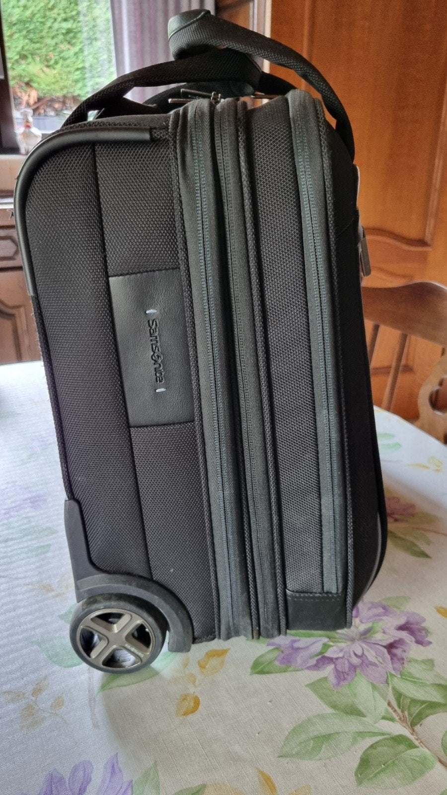 boeken en laptoptas, Computers en Software, Ophalen, Trolleytas, 17 inch of meer, Zo goed als nieuw