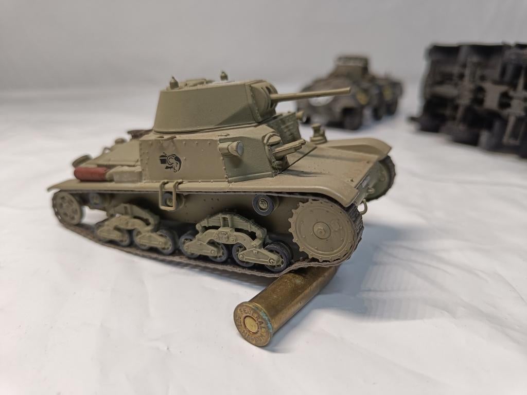 Italiaanse tank — ZVEZDA — militair model, Ophalen of Verzenden, Tamiya