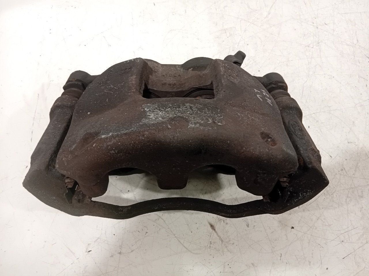 Remklauw links voor Ford Transit, Onderdelen@venauto.nl, Van der Ven Autorecycling B.V., Gebruikt, Ettenseweg 76, 4706 PB Roosendaal, The Netherlands