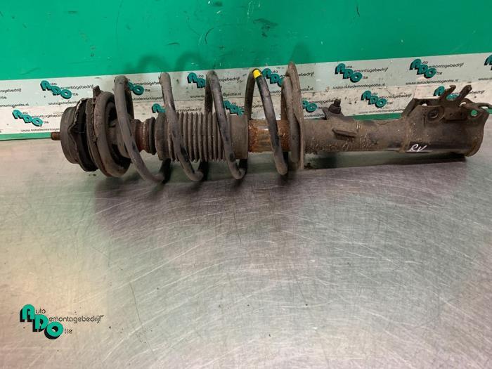 Schokdemperpoot rechts-voor van een Fiat Panda (Panda 03-), Gebruikt, -, -, Ophalen of Verzenden