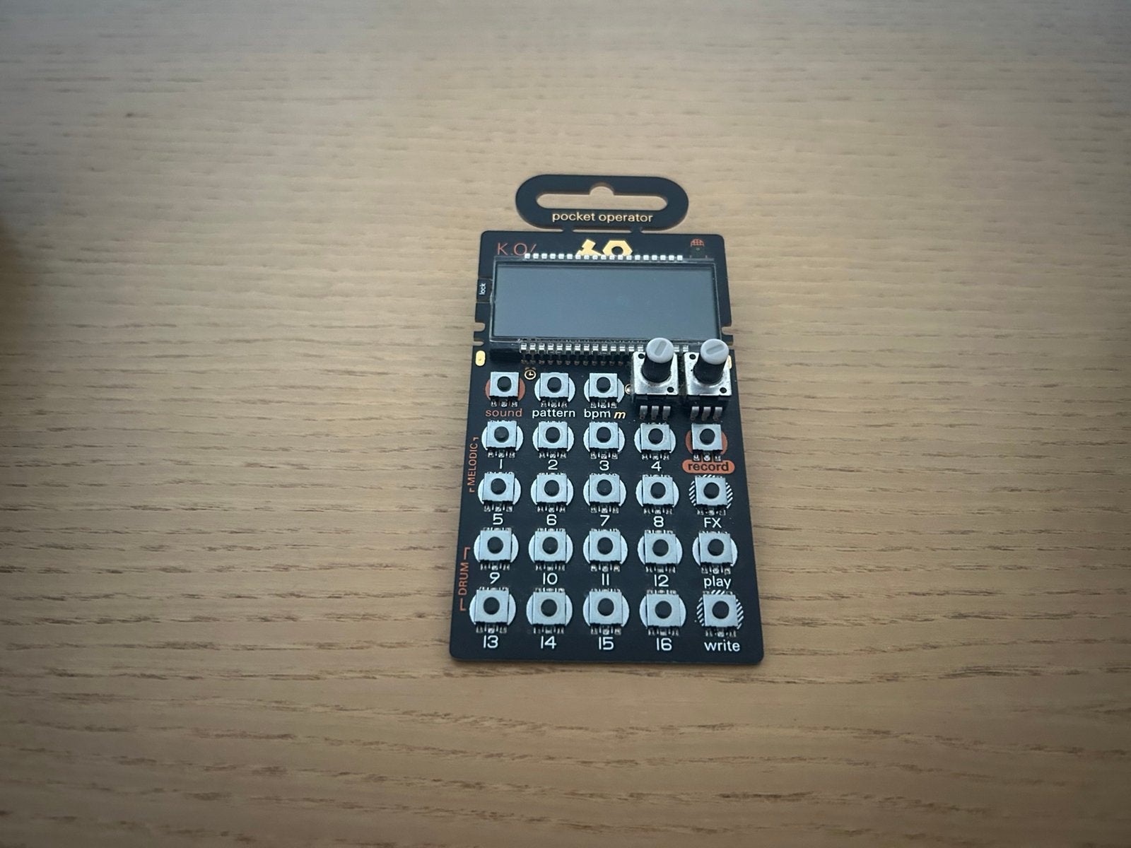 Teenage Engineering PO-33 KO, Muziek en Instrumenten, Ophalen, Zo goed als nieuw