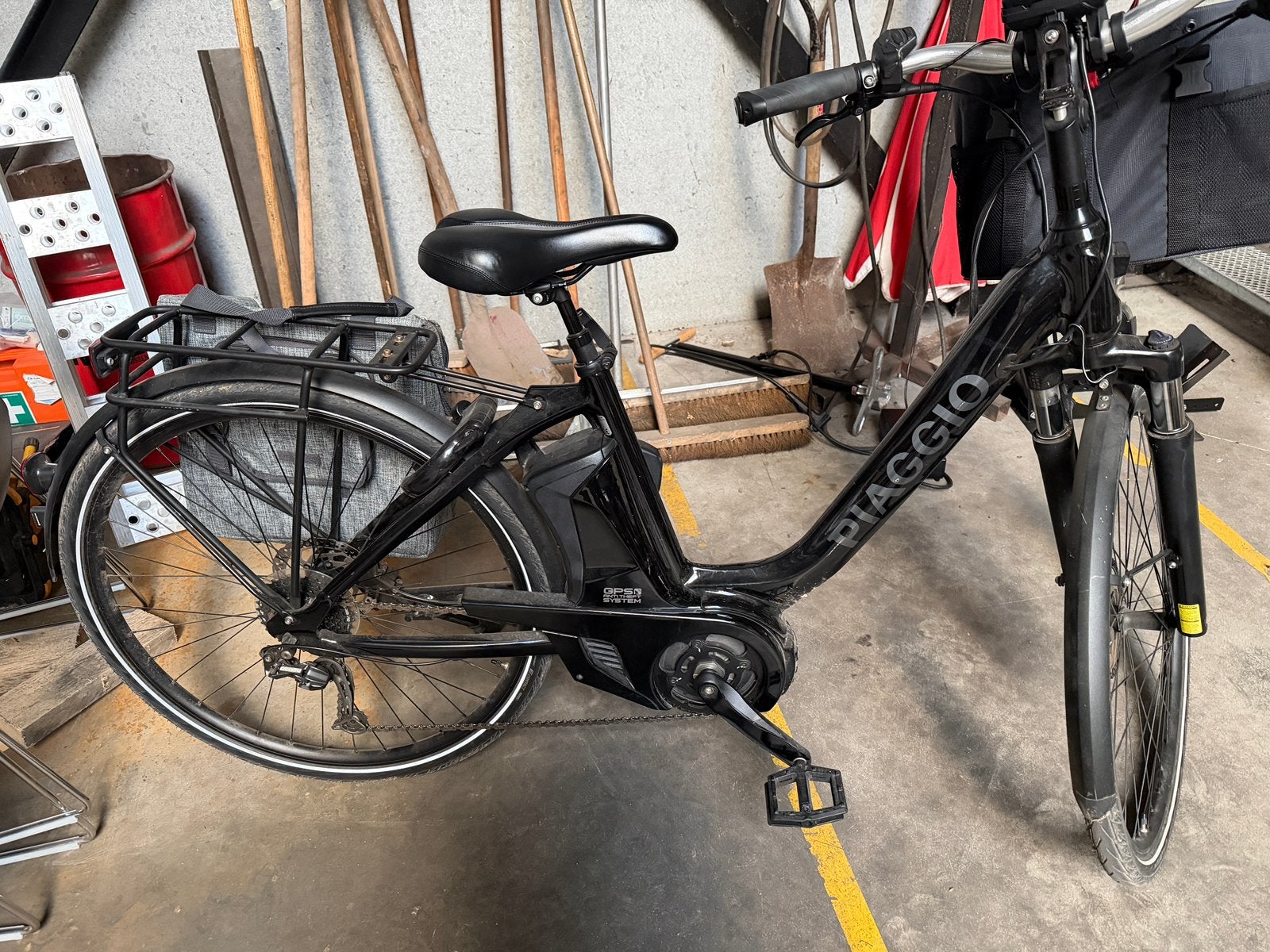Elektrische fiets Piaggo WI-Bike, Gebruikt, Versnellingen, Schijfrem, Ophalen