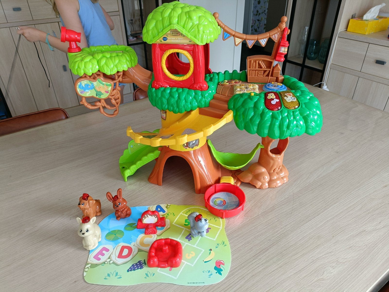 Speelhuisje zoef zoef dieren.  Boomhut, Ophalen