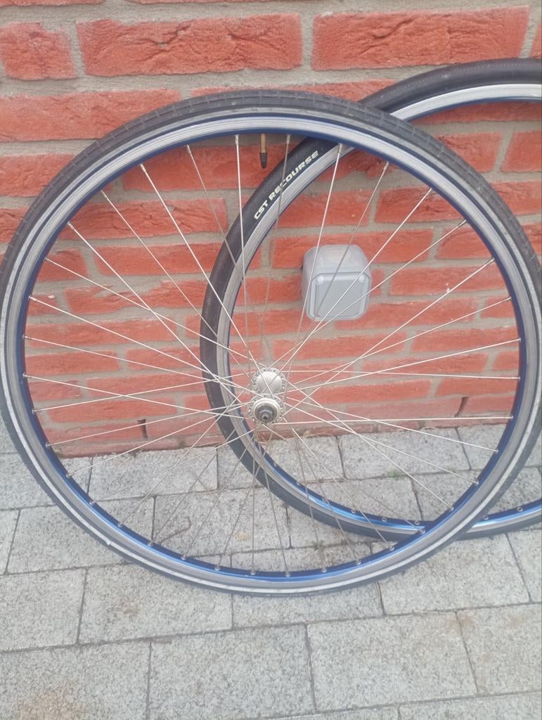 Roue av vélo course, Comme neuf