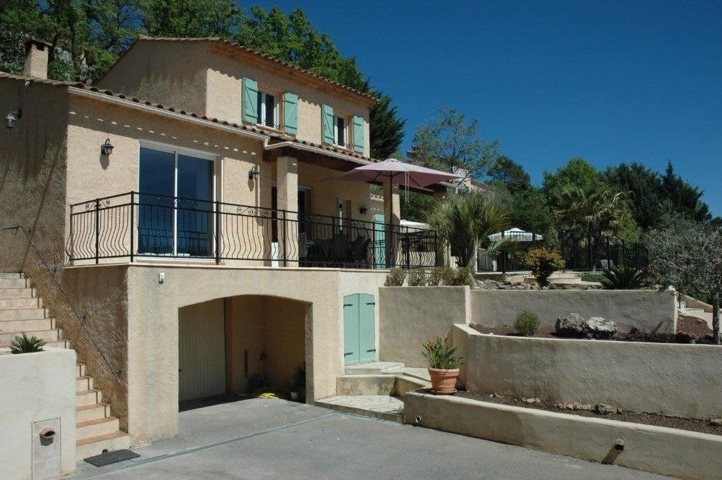 Kraaknet Vakantiehuis/villa met privé zwembad+airco, Vakantie, Open haard, Aan zee, Provence en Côte d'Azur, Landelijk