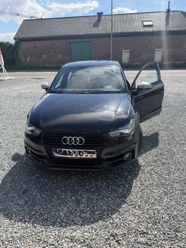 Audi A1 auto, Voorwielaandrijving, Bluetooth, Stof, A1