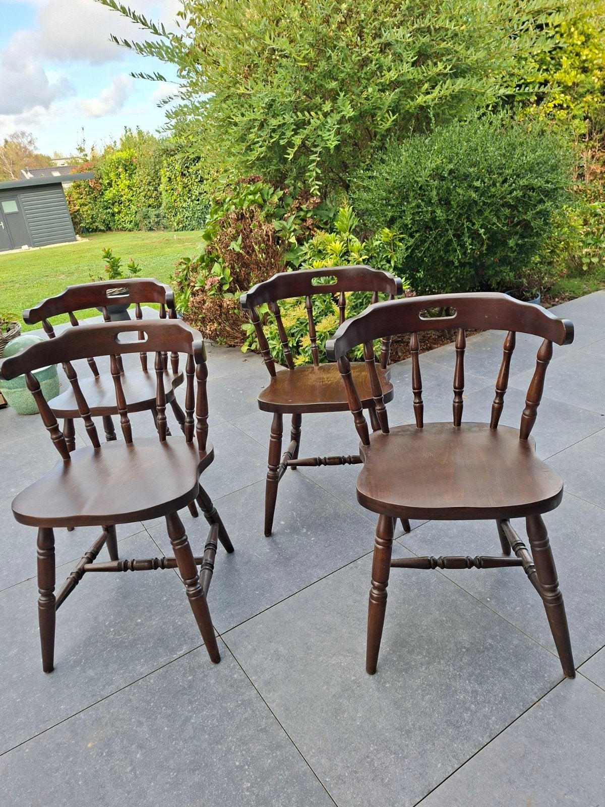 4 chaises de bistrot.  Chaises Western. Vernis foncé., Enlèvement, Brun, Une