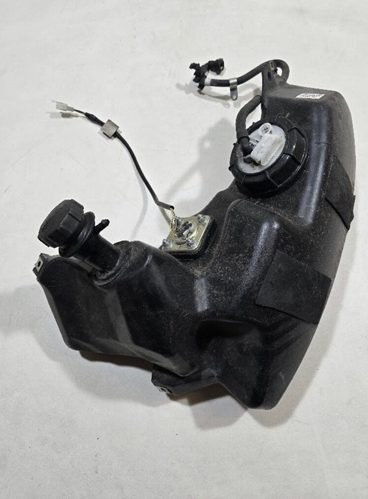 Benzinetank vespa primavera/sprint euro 4/5 met benzinepomp, Ophalen