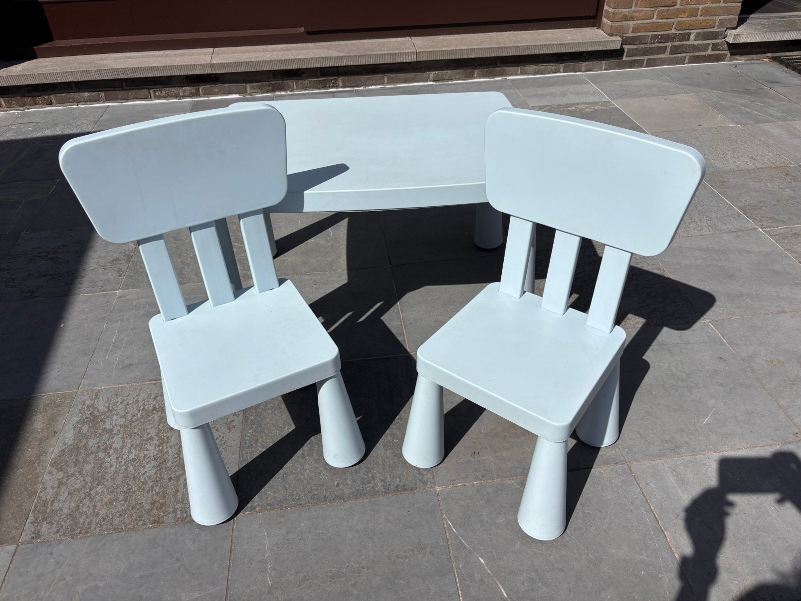 Kindertafeltje , 2 stoelen, Enfants & Bébés, Chambre d'enfant | Tables & Chaises, Enlèvement, Comme neuf, Chaise(s)