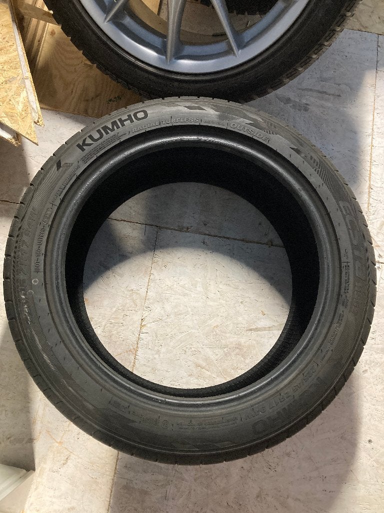 2x Kumho Ecsta 225/45 R17, Autos : Pièces & Accessoires, Pneus & Jantes, Neuf, Véhicule de tourisme, Pneus été, Enlèvement