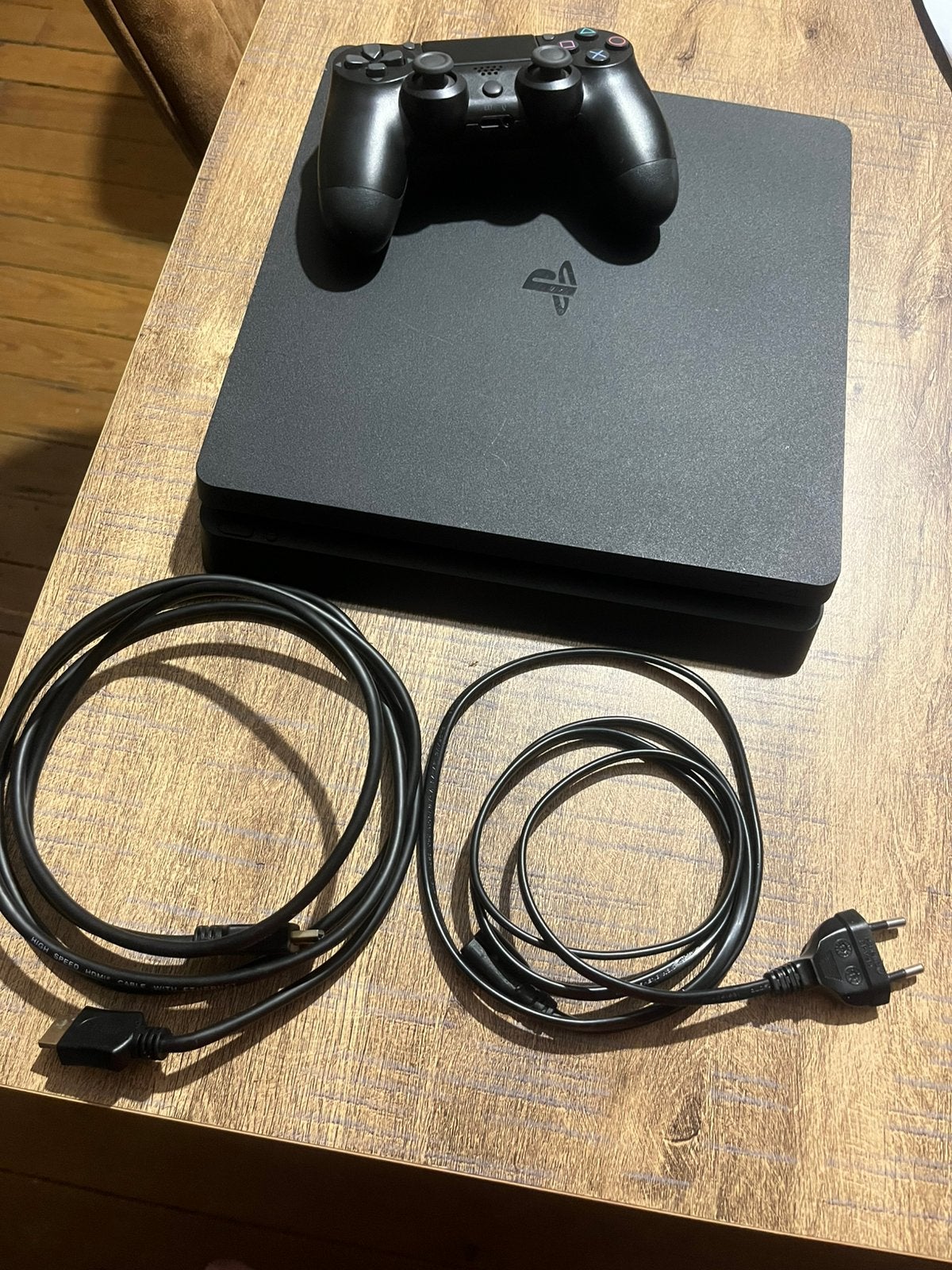 PS4 slim 500GB + gta 5, Games en Spelcomputers, Spelcomputers | Sony PlayStation 4, Ophalen, Zo goed als nieuw, Met 1 controller